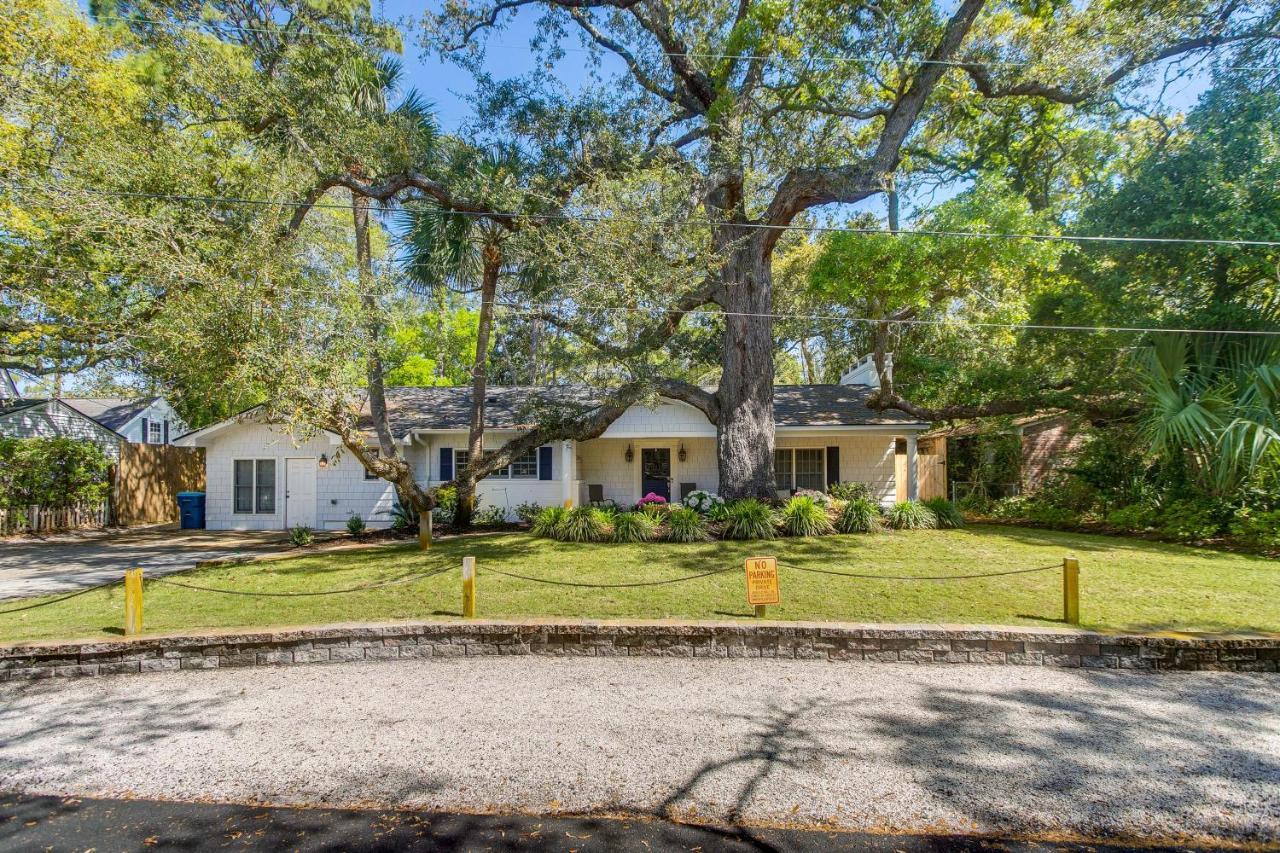 Spacious St Simons Island Vacation Rental With Pool! St. Simons Island Luaran gambar